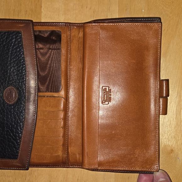 Vintage Dooney and Bourke Black and Brown Leather Wallet - Picture 4 of 7